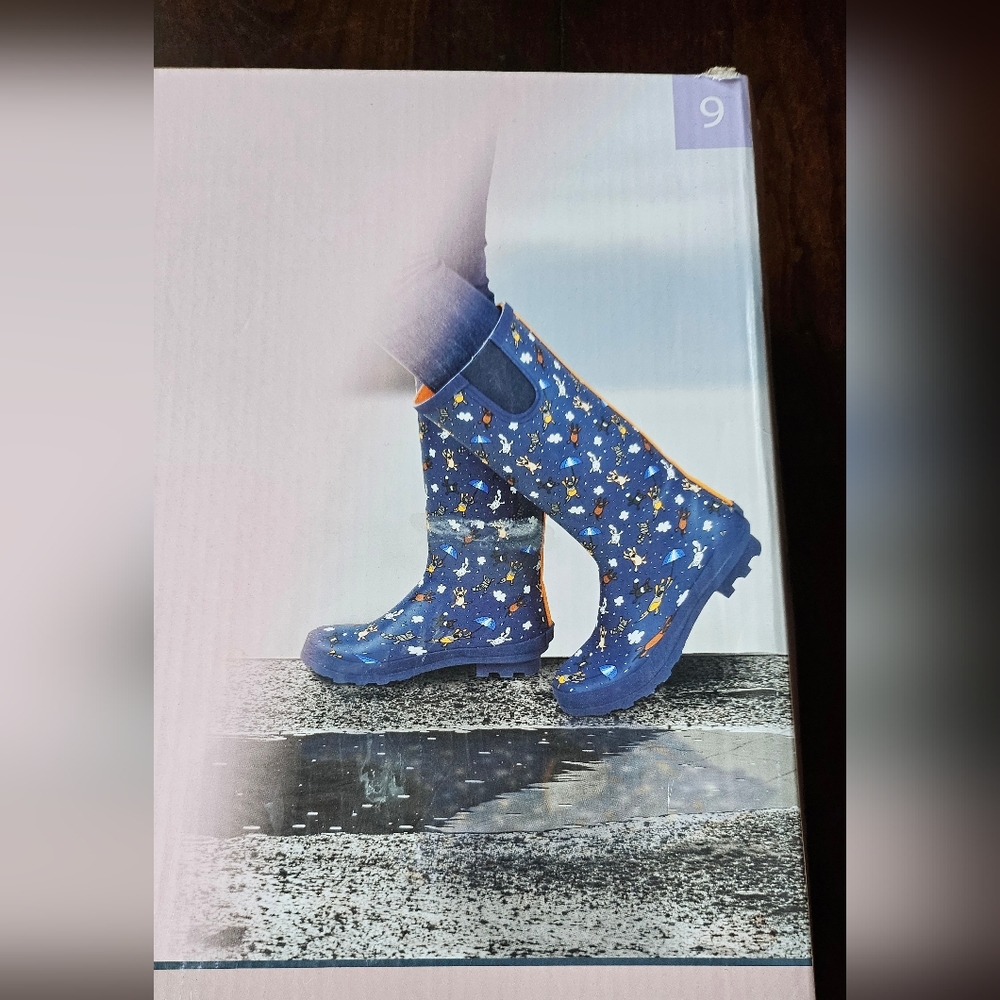 Ladies Tall Rain Boots - Picture 2 of 3